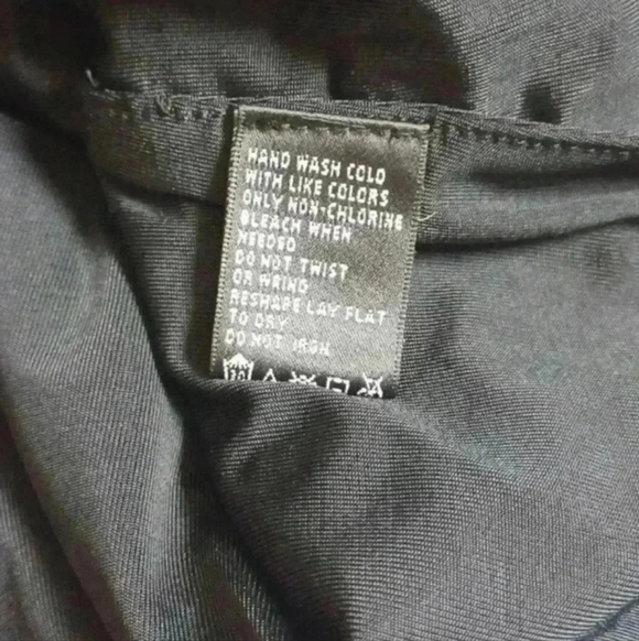 August Silk Womens Elegant Black Sequin Short Sleeve Top - Picture 12 of 12